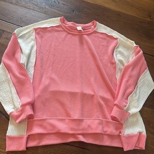 NWOT 7th Ray Coral and Cream Women's Top
